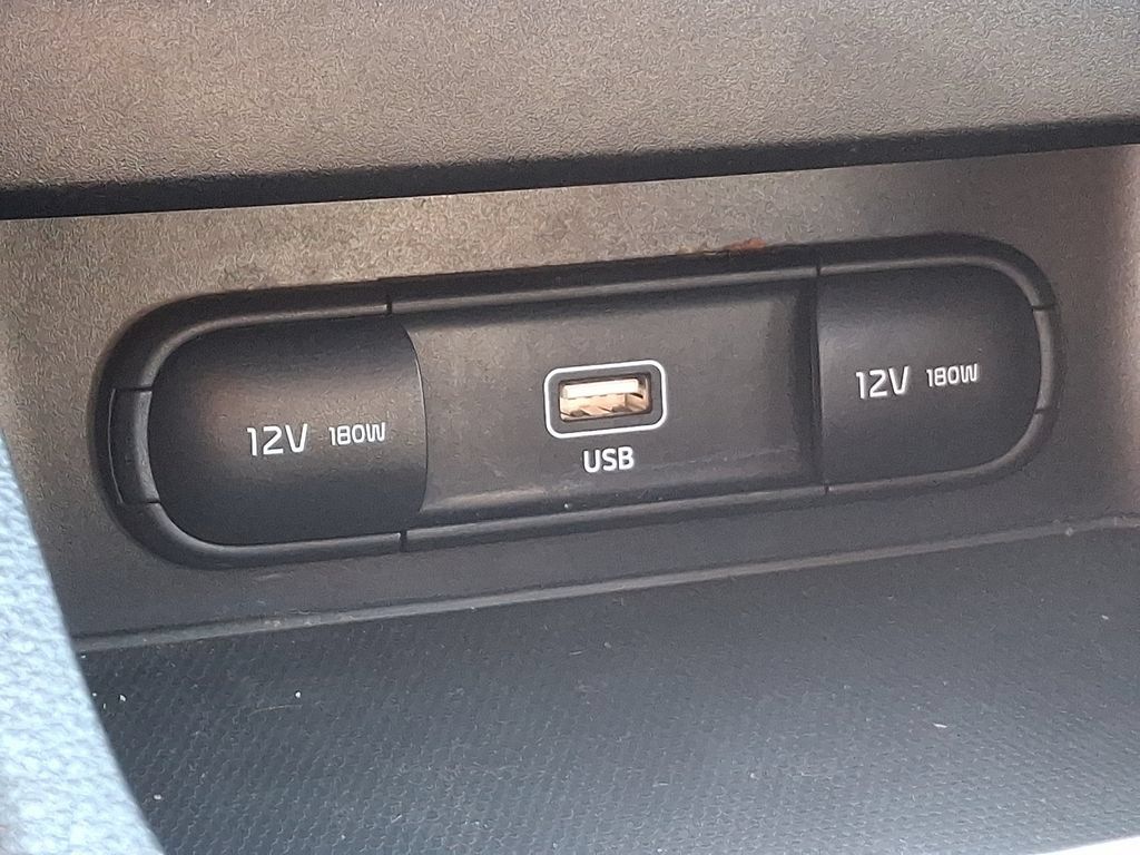 Certified 2023 Kia Forte LXS w/ LXS Technology Package FWD image 23