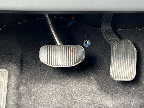 Used 2023 Ford F150 XLT image 41