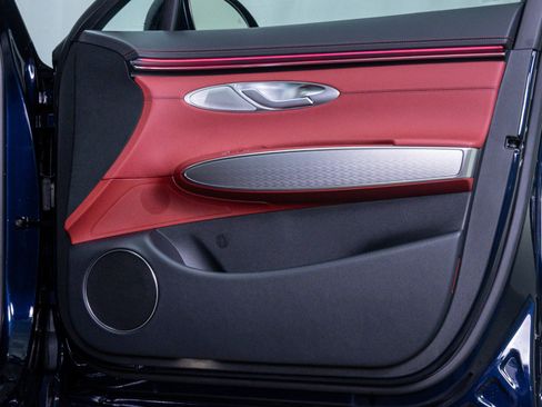 New 2026 Genesis GV70 2.5T Sport Prestige w/ G1 Accessory Package image 10