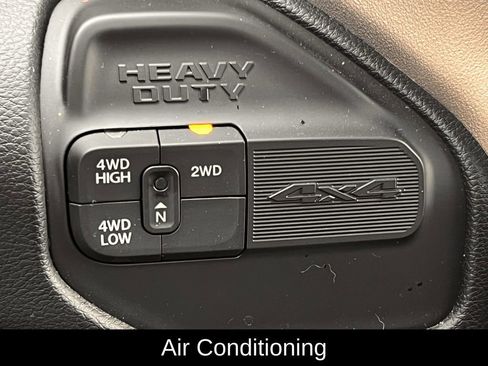 Used 2024 RAM 3500 Laramie w/ Towing Technology Group image 26