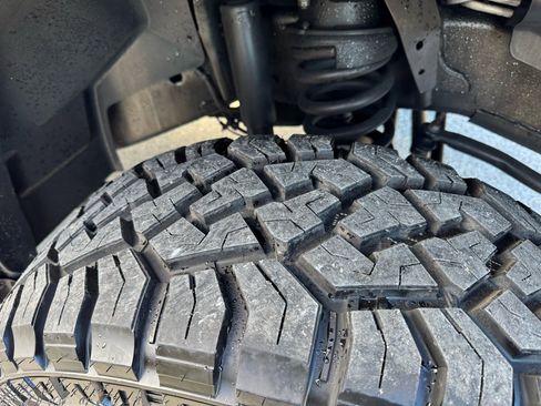 Used 2017 RAM 2500 Laramie w/ Sport Appearance Group image 19