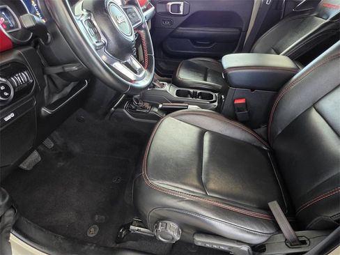 Used 2020 Jeep Gladiator Rubicon image 6