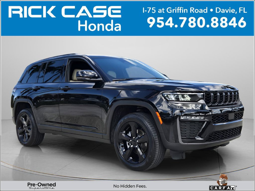 Used 2026 Jeep Grand Cherokee Limited w/ Limited Altitude Package RWD image 1