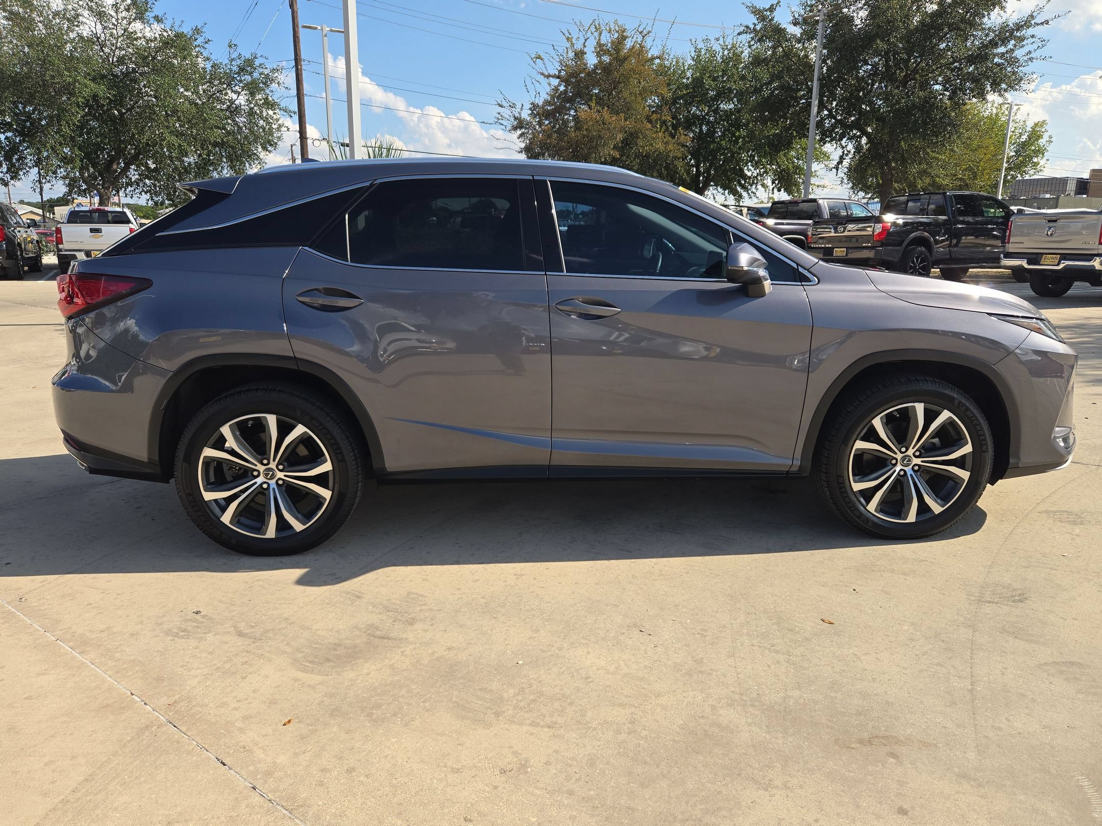 Used 2022 Lexus RX 350 FWD w/ Premium Package image 2