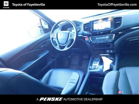 Used 2023 Honda Ridgeline Black Edition image 2