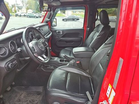 Used 2018 Jeep Wrangler Unlimited Sahara w/ Dual Top Group image 6