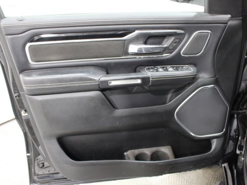 Used 2022 RAM 1500 Laramie AWD/4WD image 6