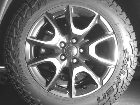 Used 2025 Jeep Compass Trailhawk image 14
