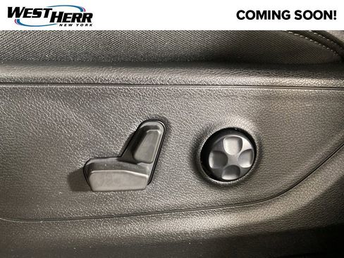 Used 2021 RAM 1500 Big Horn image 13