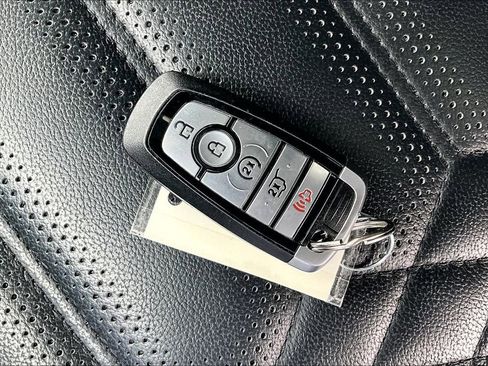 Used 2024 Ford Escape Platinum w/ Premium Technology Package AWD/4WD image 6