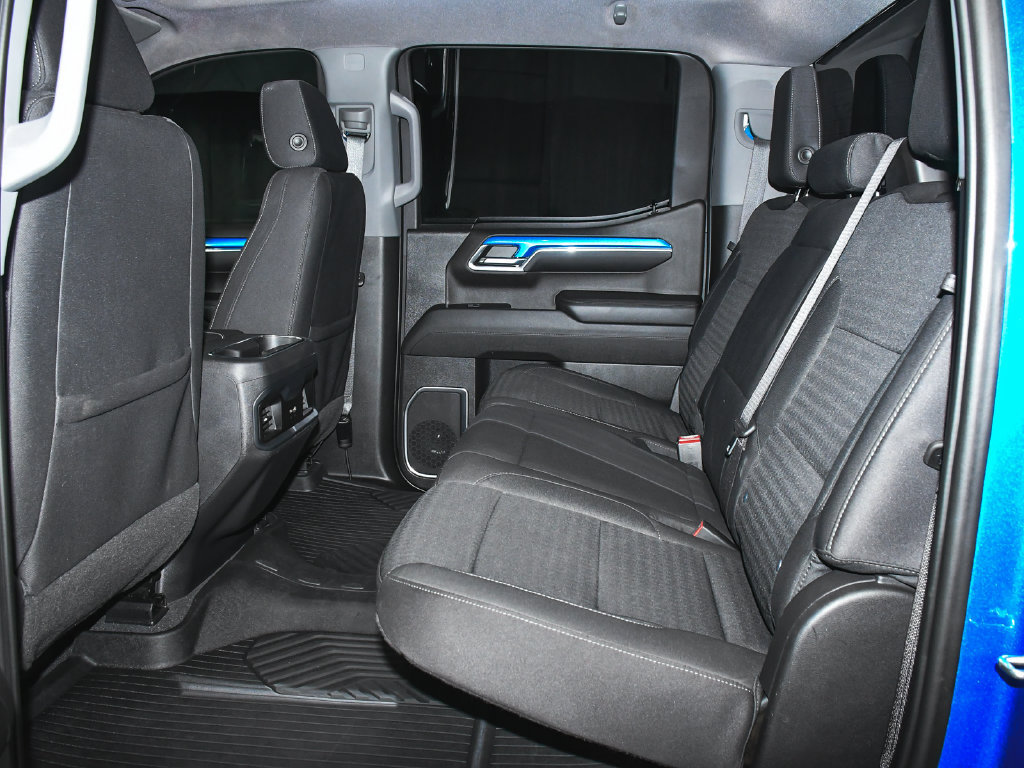 Used 2023 Chevrolet Silverado 1500 LT Trail Boss AWD/4WD image 49