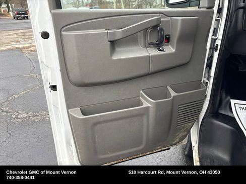 Used 2017 Chevrolet Express 2500 image 13