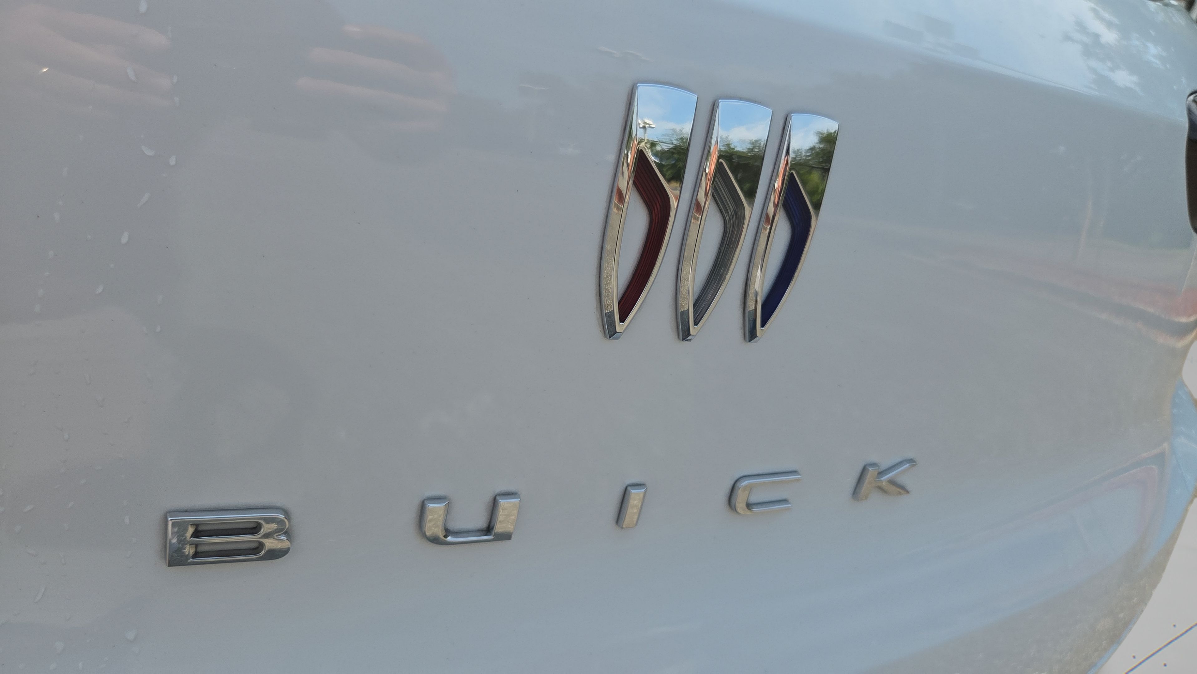 Certified 2024 Buick Encore GX Preferred FWD image 30