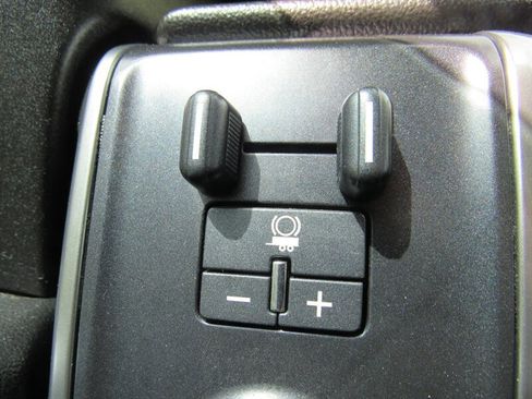 Used 2015 Chevrolet Silverado 2500 LTZ w/ Duramax Plus Package AWD/4WD image 20