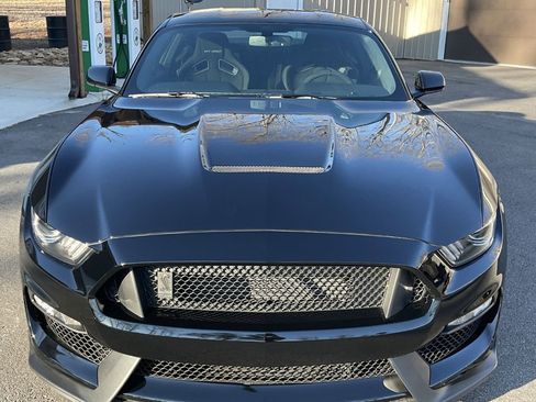 Used 2016 Ford Mustang Shelby GT350 w/ Track Package RWD image 15