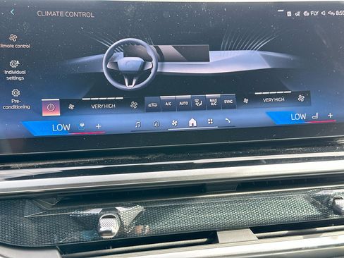 New 2026 BMW ALPINA XB7 AWD/4WD image 13