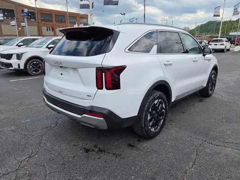 New 2026 Kia Sorento S AWD/4WD image 7