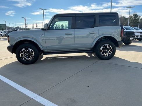 Used 2022 Ford Bronco Outer Banks image 5