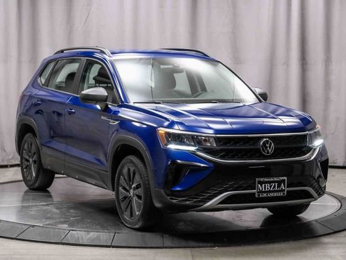 Used 2023 Volkswagen Taos S image 5