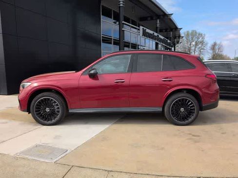 Used 2026 Mercedes-Benz GLC 300 image 3