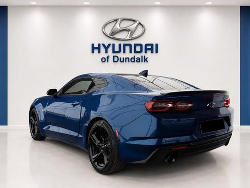 Used 2020 Chevrolet Camaro LT w/ Technology Package RWD image 2