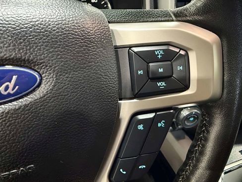 Used 2019 Ford F150 Lariat AWD/4WD image 25