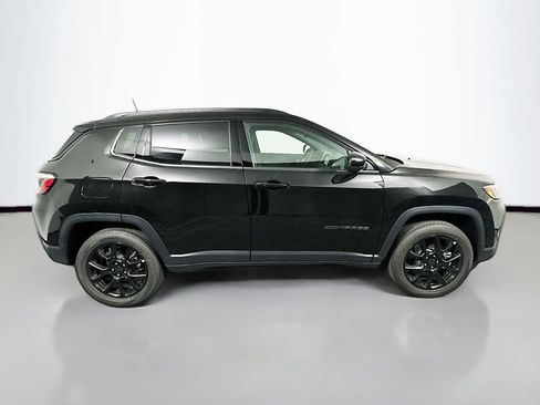 New 2026 Jeep Compass Latitude AWD/4WD image 10