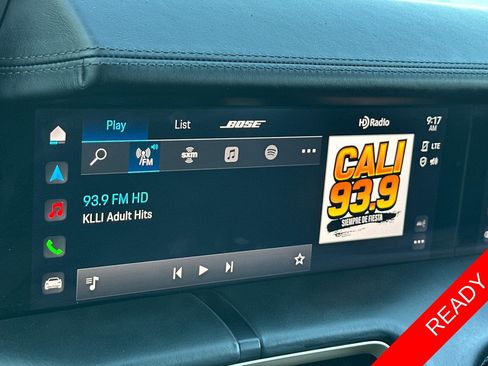 Used 2023 Porsche Taycan 4S image 18