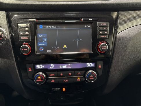 Used 2015 Nissan Rogue SL w/ SL Premium Package image 18