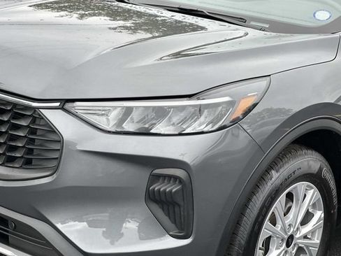 Used 2025 Ford Escape Active AWD/4WD image 7