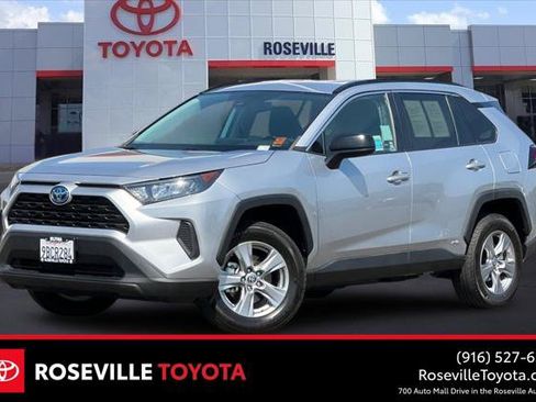 Certified 2022 Toyota RAV4 LE AWD/4WD image 1