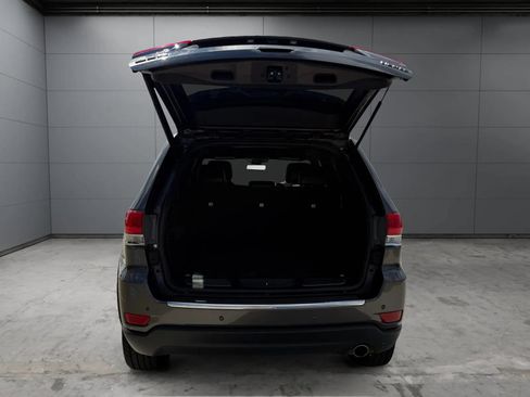Used 2019 Jeep Grand Cherokee Limited AWD/4WD image 9