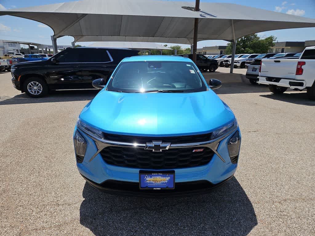 Used 2025 Chevrolet Trax RS w/ Driver Confidence Package FWD image 3