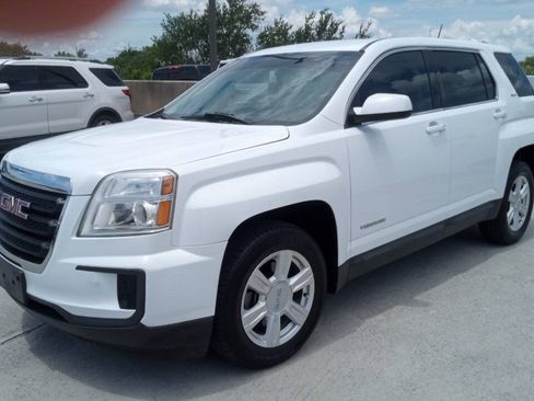 Used 2016 GMC Terrain SLE FWD image 2
