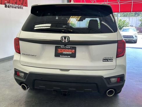 Used 2023 Honda Passport EX-L image 4