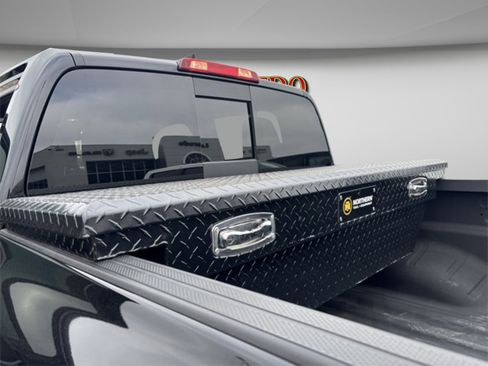 Used 2024 Nissan Frontier Pro-X w/ Technology Package image 19