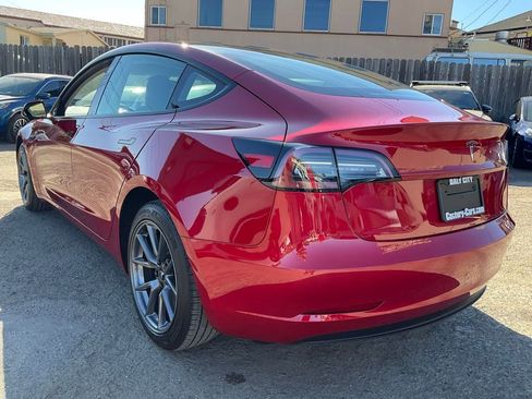Used 2023 Tesla Model 3 Standard Range image 84