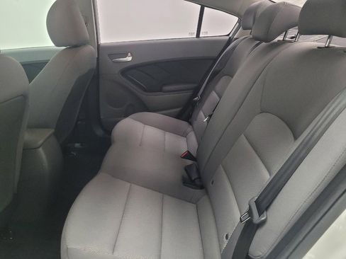 Used 2017 Kia Forte LX FWD image 18