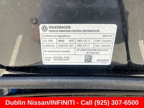 Used 2024 Volkswagen Tiguan Wolfsburg Edition AWD/4WD image 5