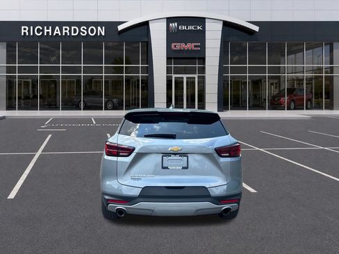 Used 2025 Chevrolet Blazer LT AWD/4WD image 4
