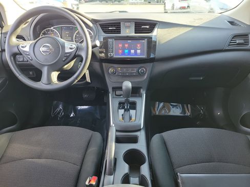 Used 2019 Nissan Sentra S w/ Appearance Package image 9