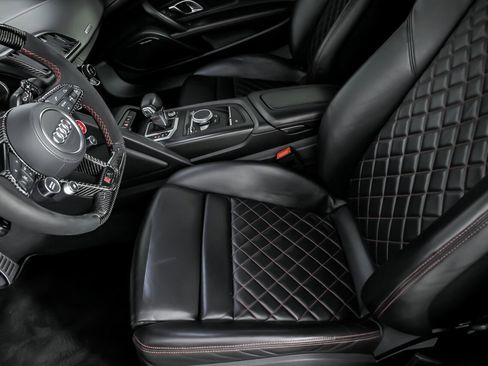 Used 2017 Audi R8 V10 plus image 25