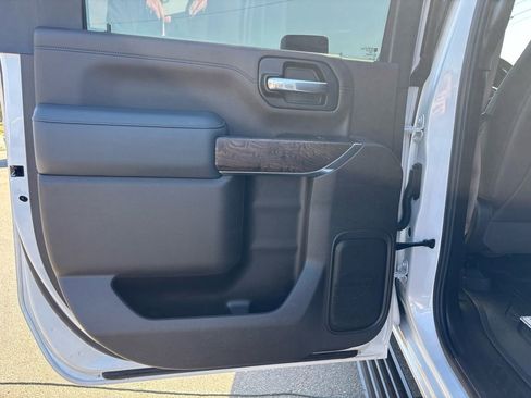 Used 2022 GMC Sierra 2500 Denali w/ Denali Ultimate Package image 23