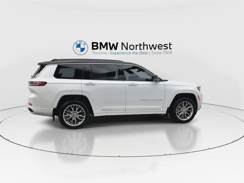 Used 2025 Jeep Grand Cherokee L Summit w/ MOPAR Finishing Package image 4