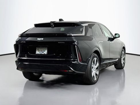 Used 2024 Cadillac Lyriq Tech w/ Driver Assist Package AWD/4WD image 8