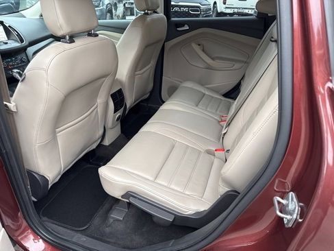 Used 2018 Ford Escape SEL image 20