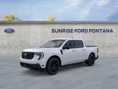 New 2025 Ford Maverick Lariat w/ Black Appearance Package