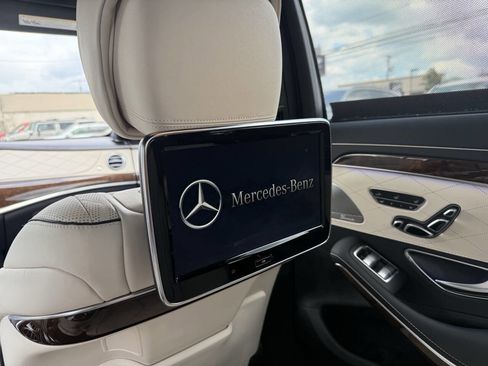 Used 2015 Mercedes-Benz S 550 4MATIC Sedan image 12