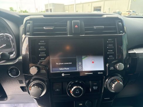 Used 2024 Toyota 4Runner TRD Off-Road Premium w/ Off Road Premium Plus Package AWD/4WD image 16