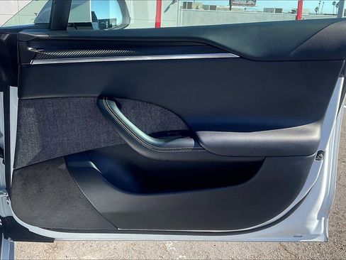 Used 2021 Tesla Model S Plaid image 13